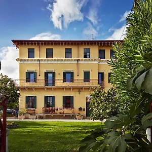 https://giardino-ferrari.hotelinveneto.com